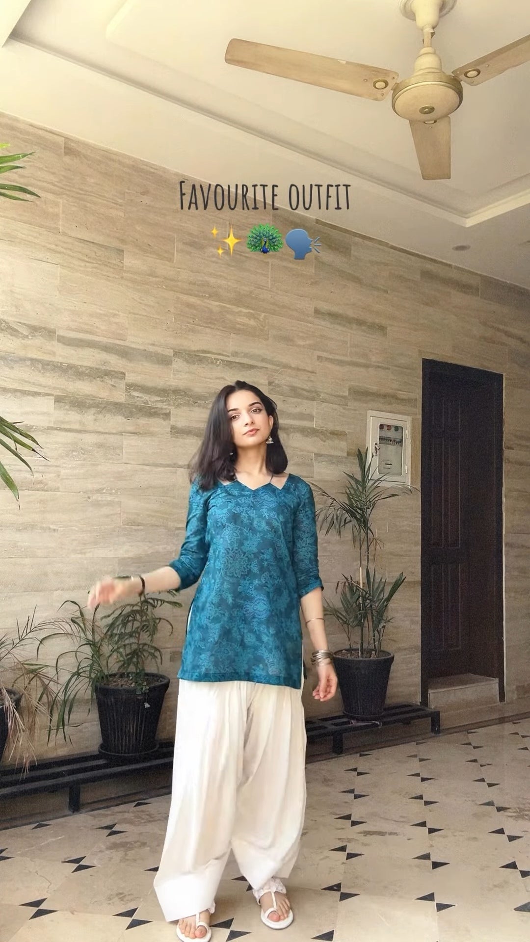 Veerja Blue Back-Tie Cord-set