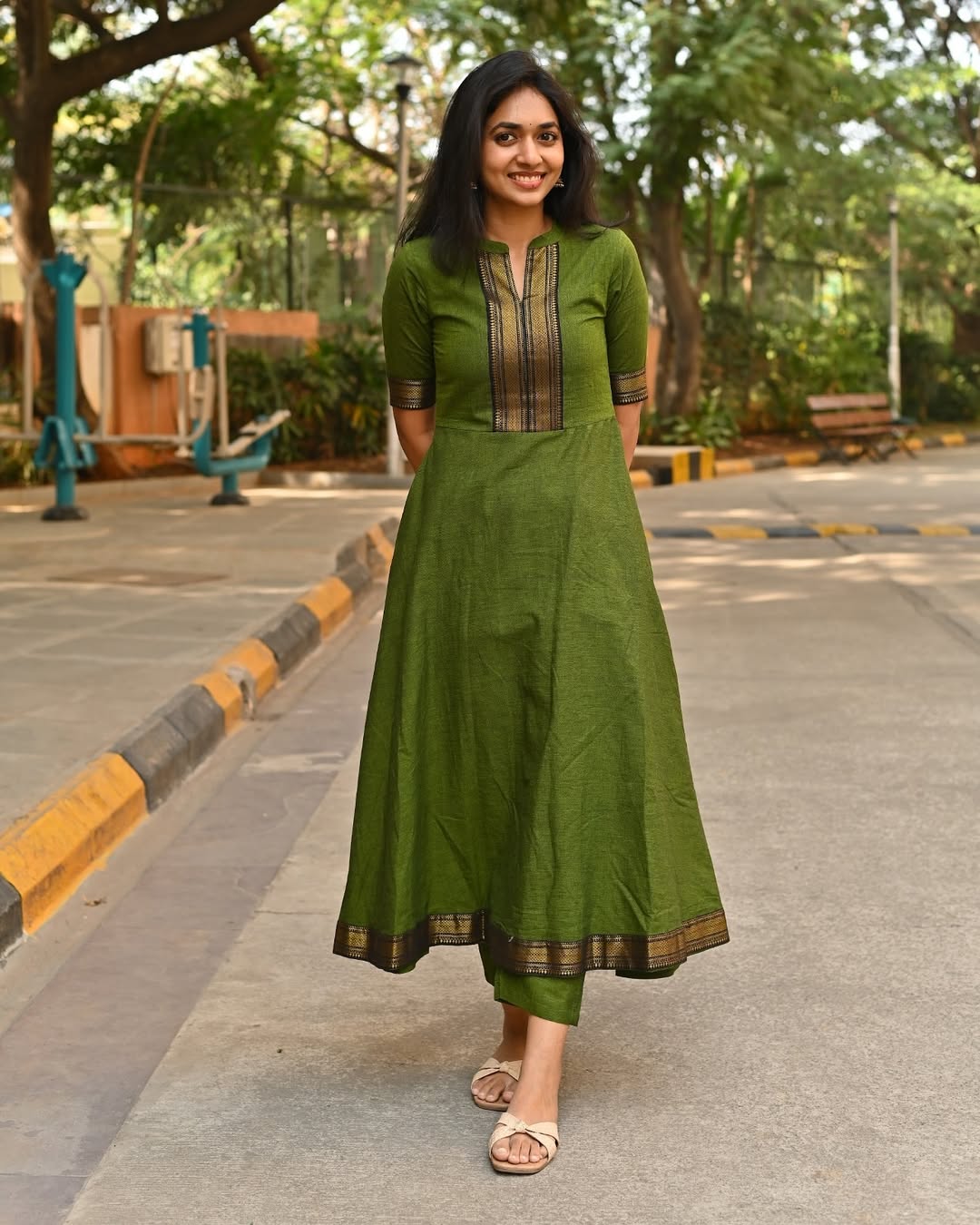 TREND TRINITY NEW ARIVELLS SHIVANGI SET