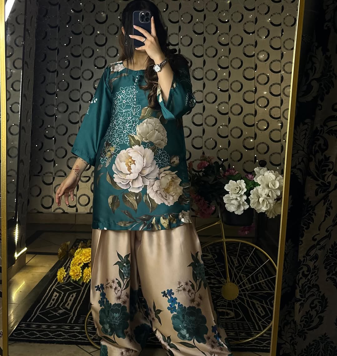 NATURAL CREPE DIGITAL PRINT CORD-SET