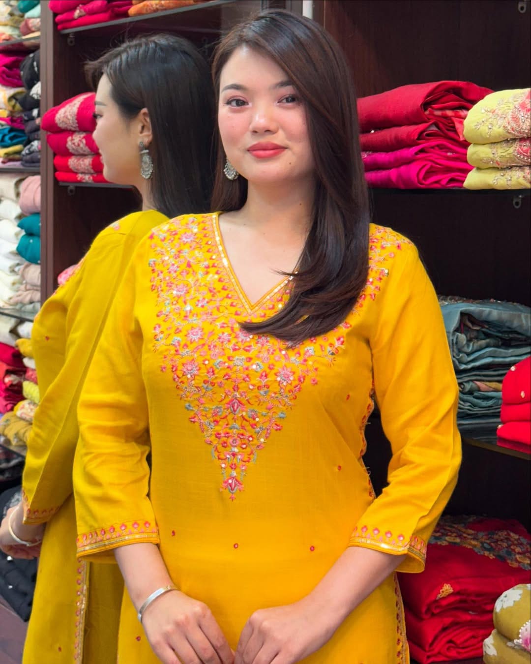 MALHARI Elegant Embroidered Kurti Set